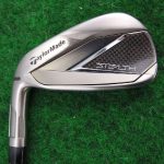 Links TaylorMade Stealth  5 – SW  Graphitschaft Regular Flex +1 inch 2° UP Links