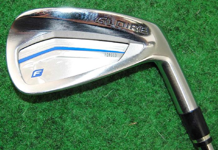 TaylorMade Gloire F2 Forged  5 – SW + AW  Stahlschaft Stiff Flex
